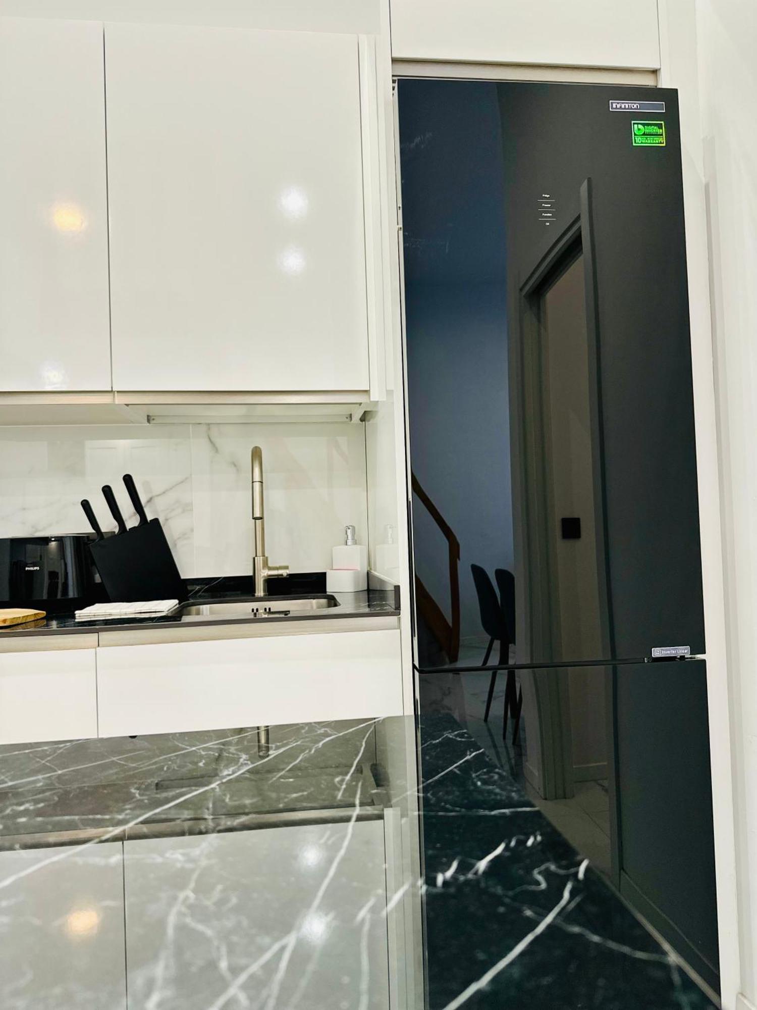 Mark Suite B8 Фуeнхирола Екстериор снимка
